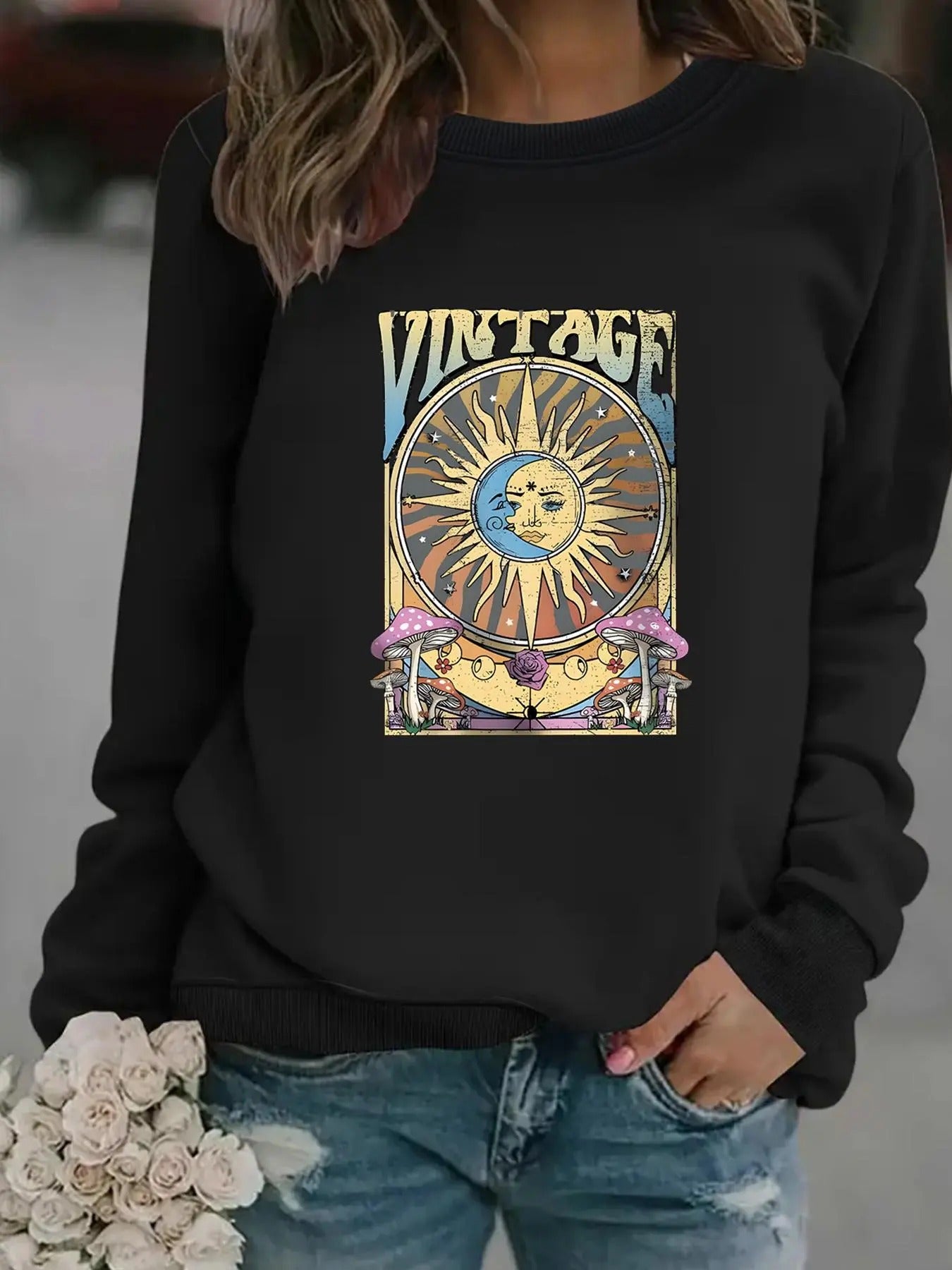 Women'WB shield Sun & Moon Print Round Neck Sweatshirt, Casual Long Sleeve Crew Neck Pullover for Fall & Winter, Fashion...