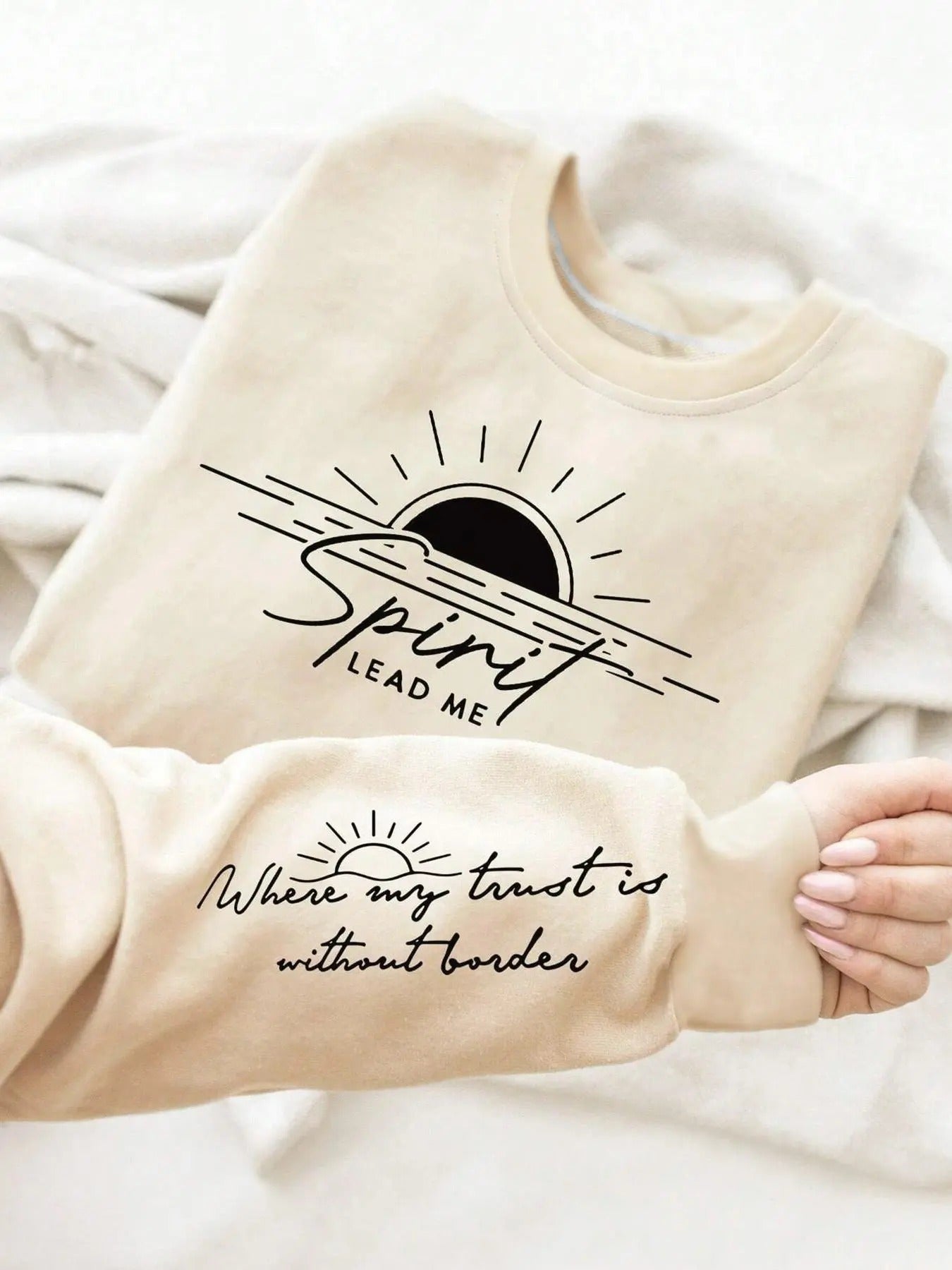 Women'WB shield Sunset & Letter Print Drop Shoulder Sweatshirt, Trendy Casual Long Sleeve Round Neck Pullover for Fall &...