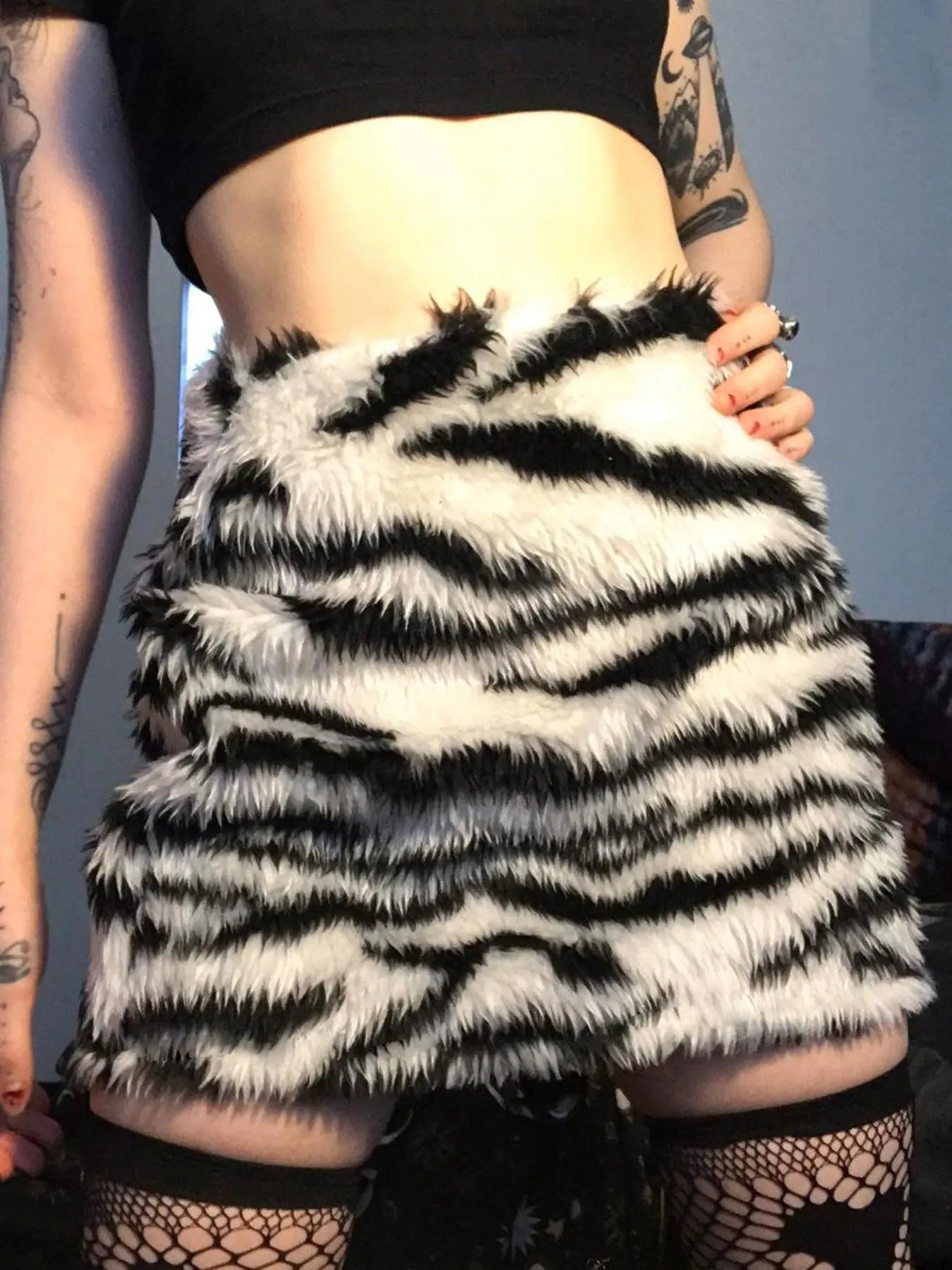 Women'WB shield Zebra Stripe Print Plush Skirt, Y2k Fashion Casual Skirt for Daily Outdoor Wear, Women Clothing for Fall...