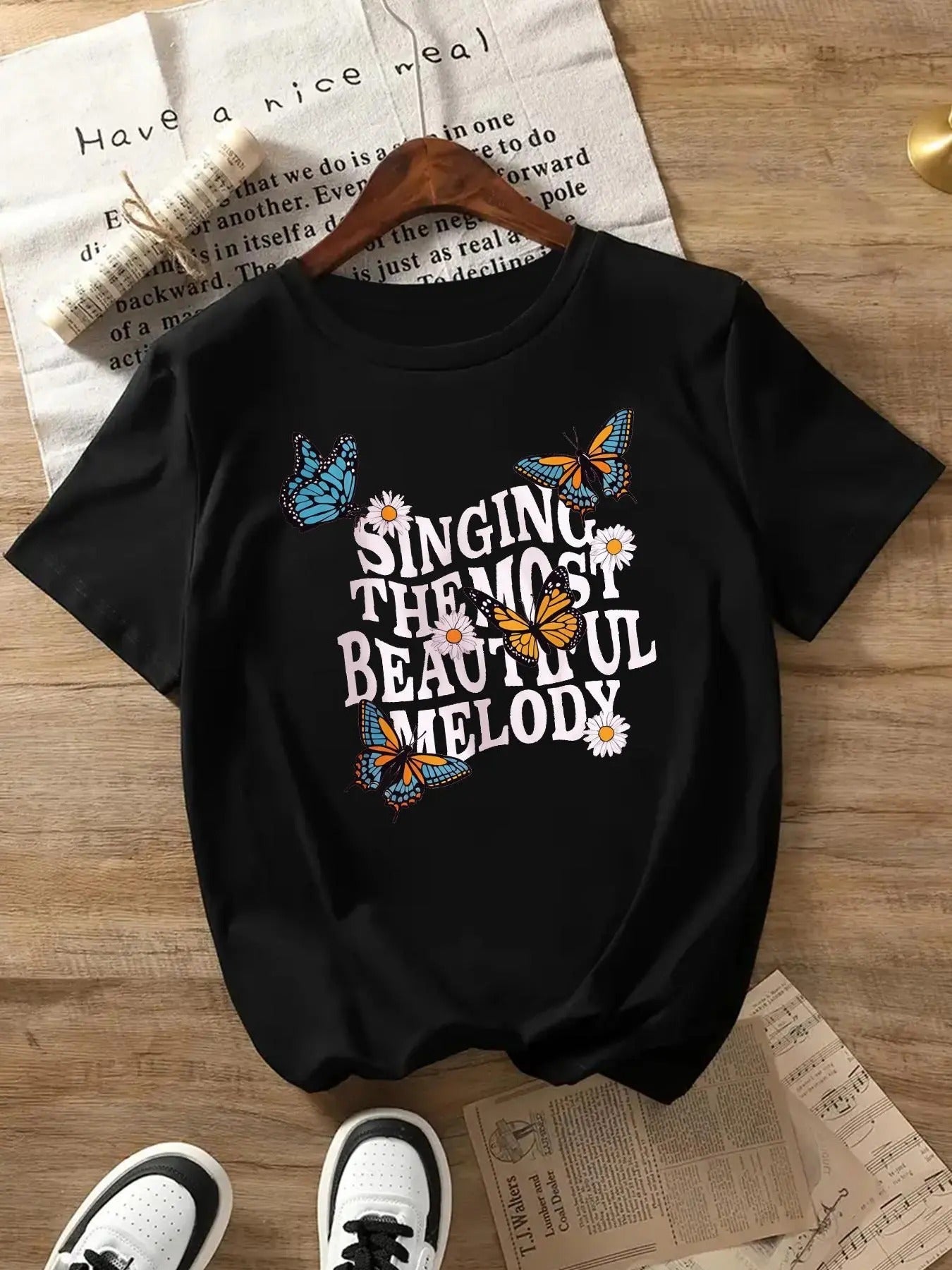 Women's Butterfly & Floral & Letter Print Round Neck Tee, Fashion Casual Crew Neck Short Sleeve T-Shirt for Daily Holiday Vacation Outdoor Wear, Ladies Clothes for Summer