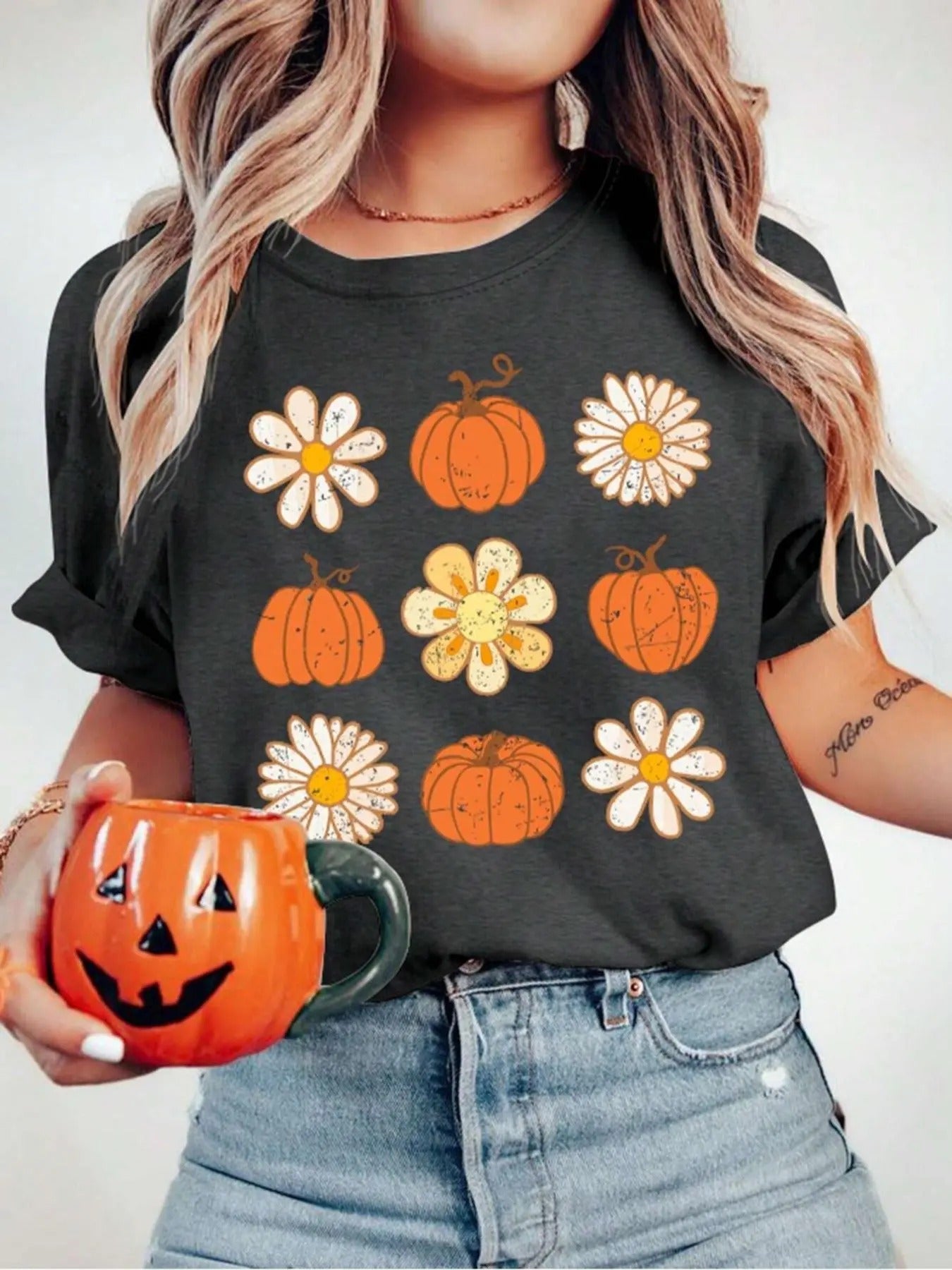 Women's Floral & Pumpkin Print Round Neck Tee, Fashion Casual Short Sleeve T-shirt for Daily Holiday Vacation Outdoor...