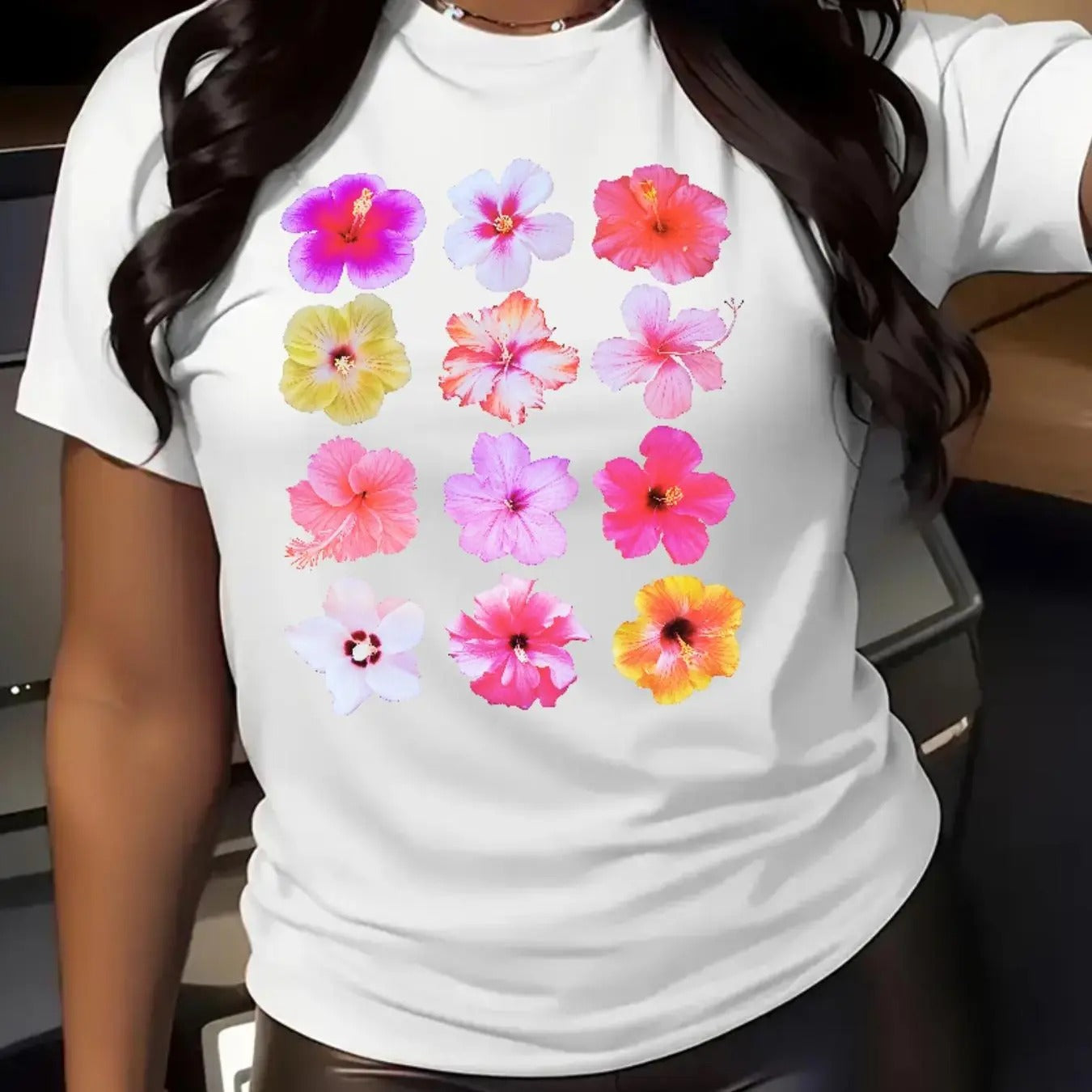 Women's Floral Print Round Neck Tee, Casual Short Sleeve Crew Neck T-Shirt for Daily Wear, Ladies Clothes for All...