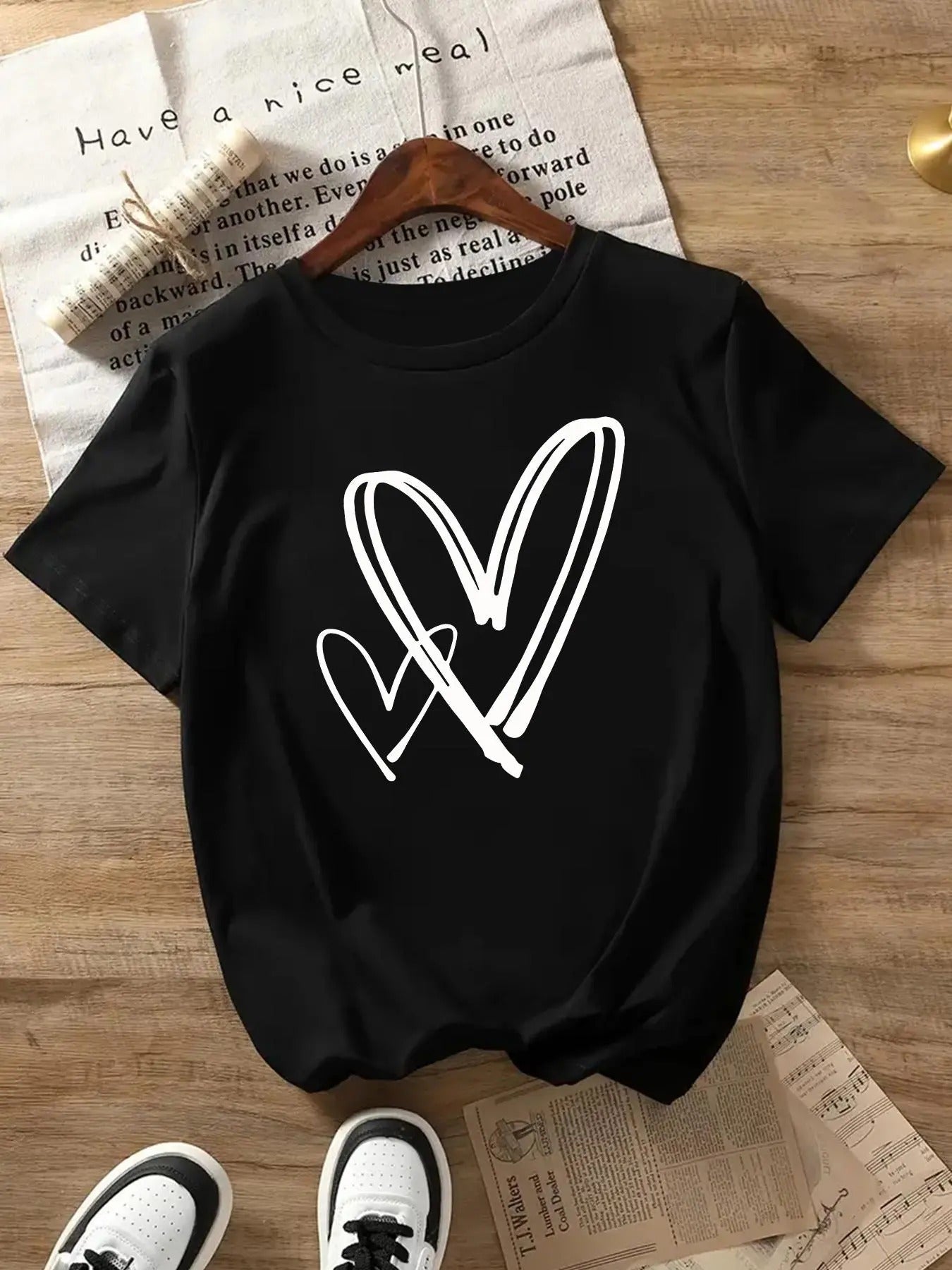 Women's Heart Print Round Neck Tee, Casual Short Sleeve Crew Neck T-Shirt for Daily Wear, Ladies Clothes for All...