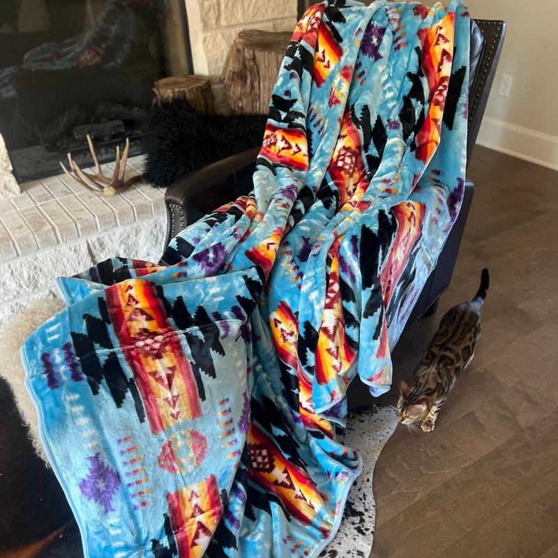 ZBlue Turquoise G3226 Throw Blanket T-Shirts, Hoodie, Sweatshirt | RetroVerseTees.com