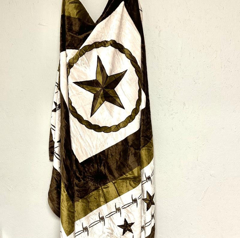 ZTexas Star Barbwire Oversized Blanket 82"x90" T-Shirts, Hoodie, Sweatshirt | RetroVerseTees.com