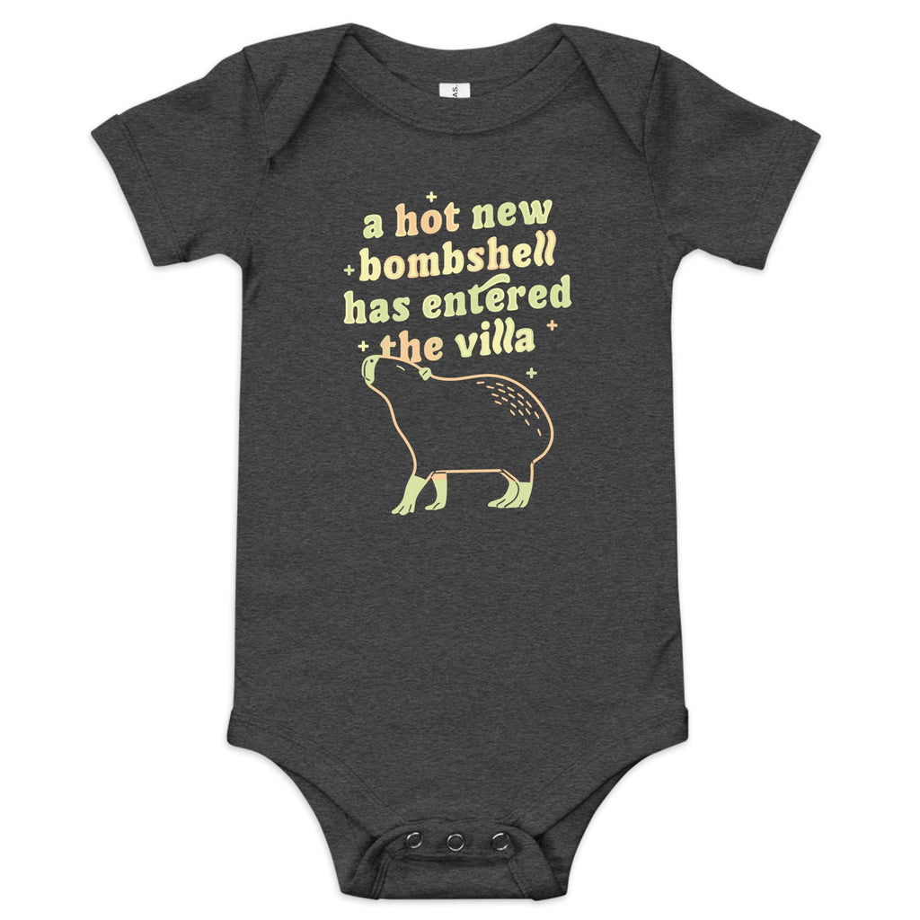A Hot New Bombshell Has Entered The Villa Kid's Onesie
