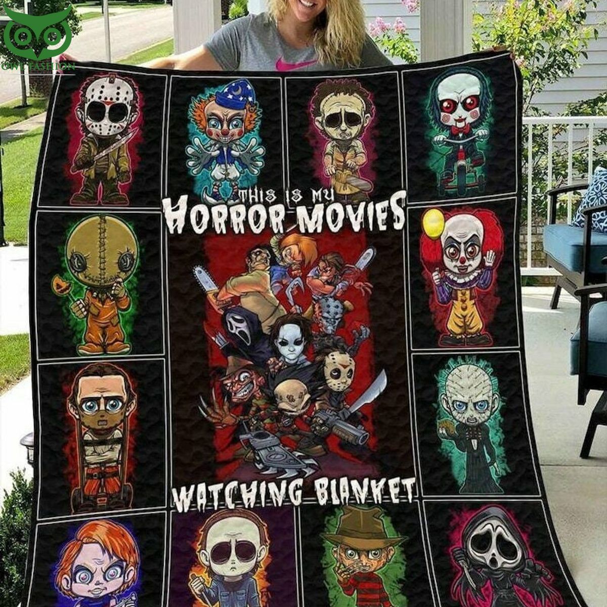 Horror Movies Chibi Characters Watching Halloween Blanket