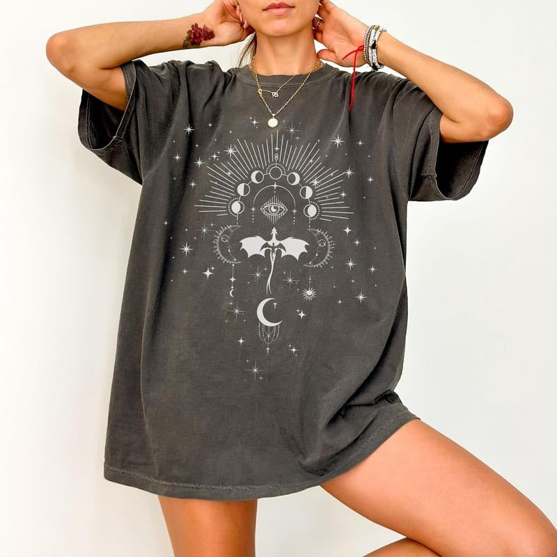manon blackbeak shirt, dragon tee, dragon shirt , manon blackbeak tee, legend shirt, Throne of Glass Hoodie, Sweatshirt
