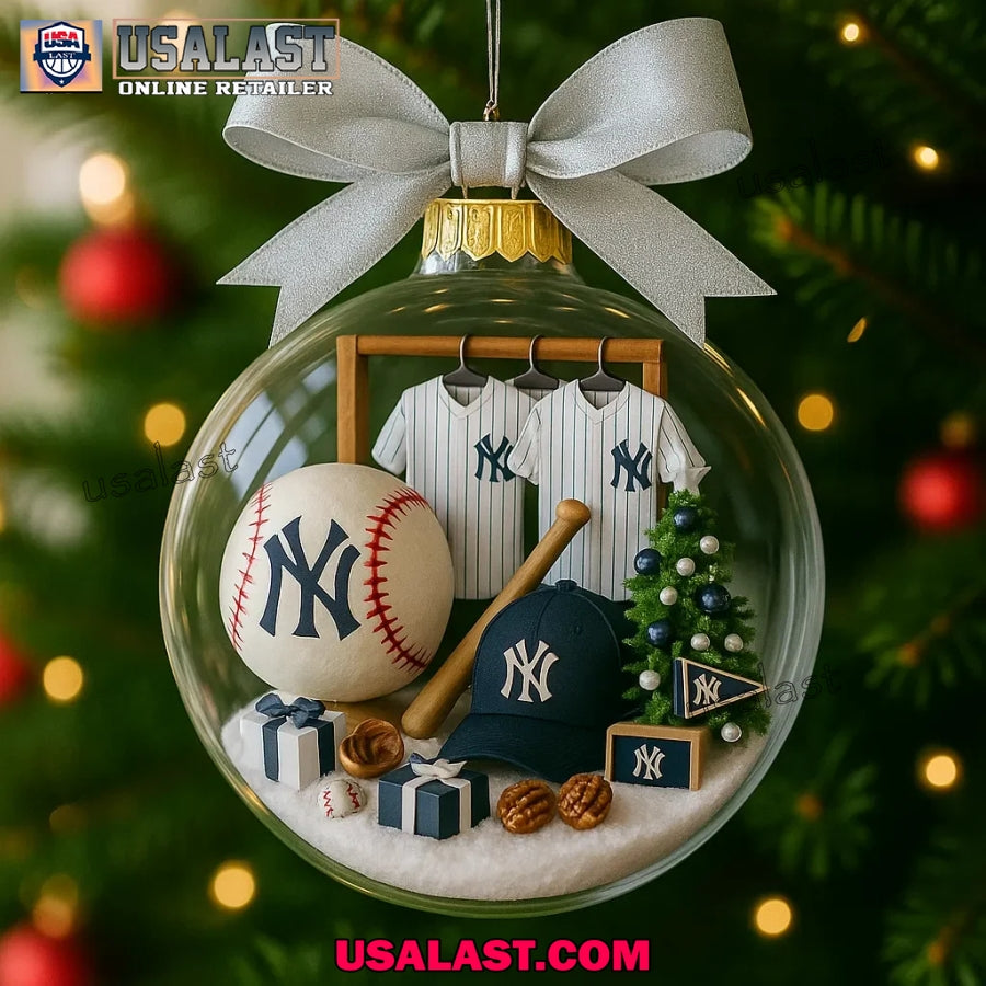 New York Yankees Clear Plastic and Aluminium Ornament