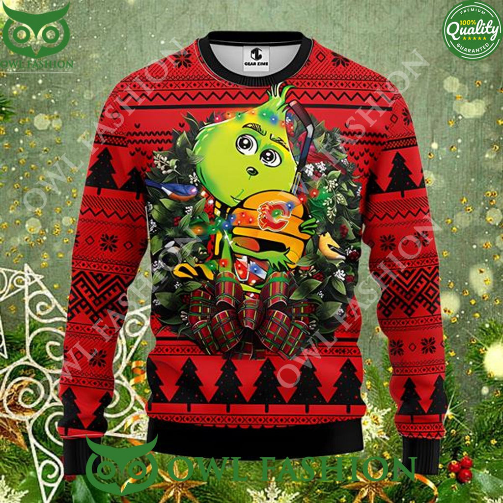 NHL Calgary Flames Grinch Hug Funny Ugly Christmas 2023 Sweater Jumper