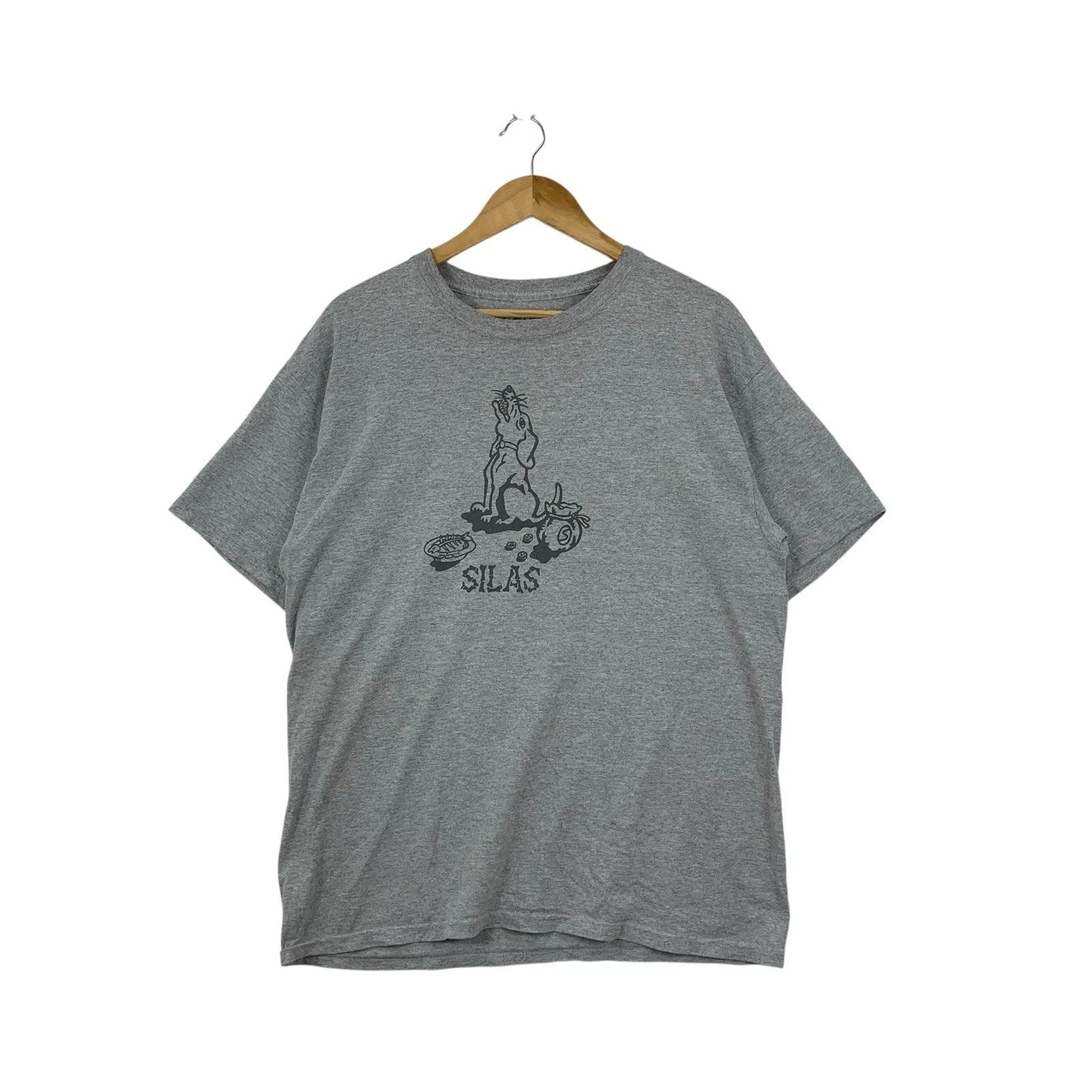 SILAS SKATEBOARD Howling Dog Streetwear Tee Shirt Top Modern Graffiti