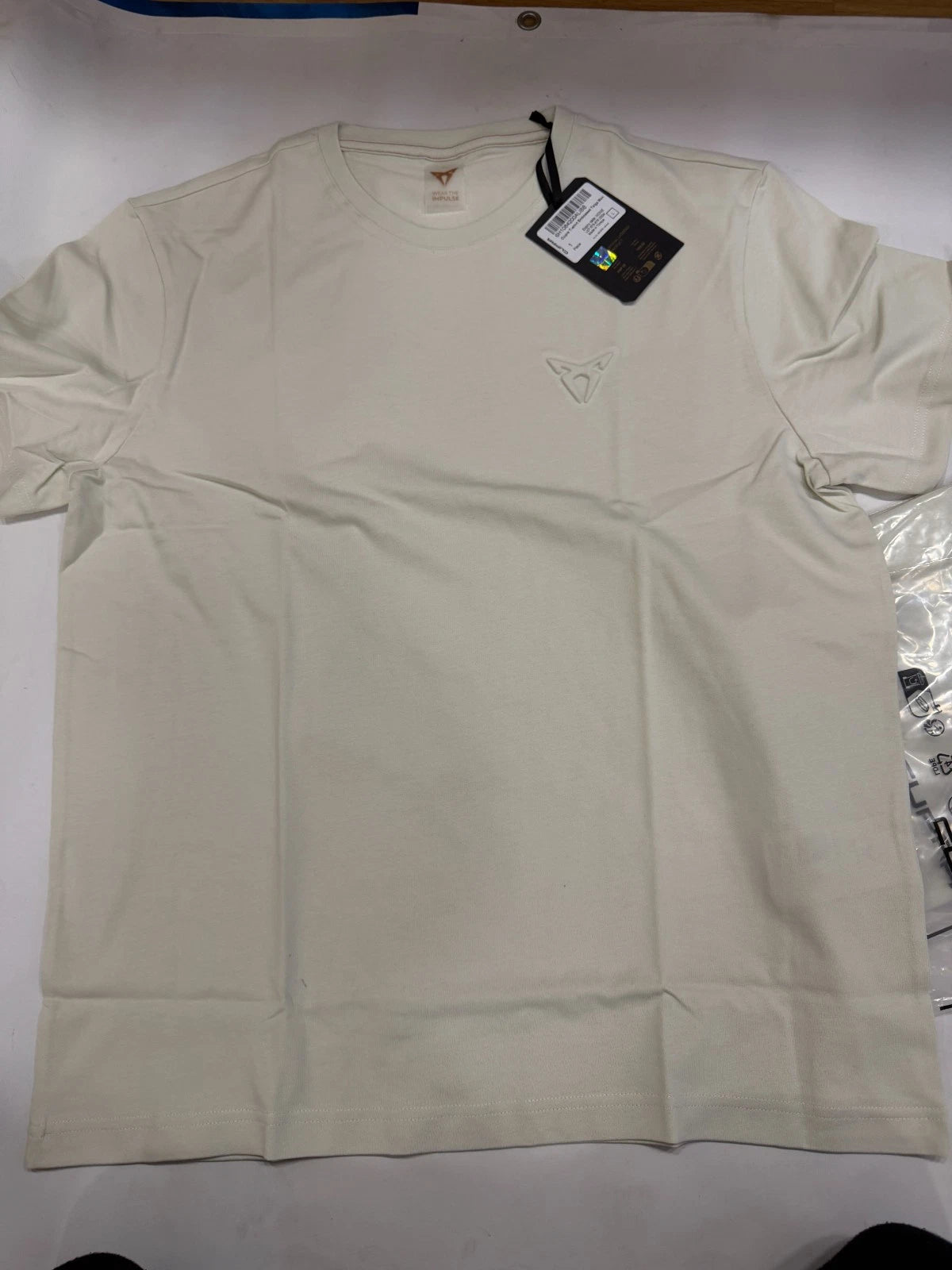 Official Seat Cupra Men's Tshirt 100% Organic Cotton Cream Embossed XL