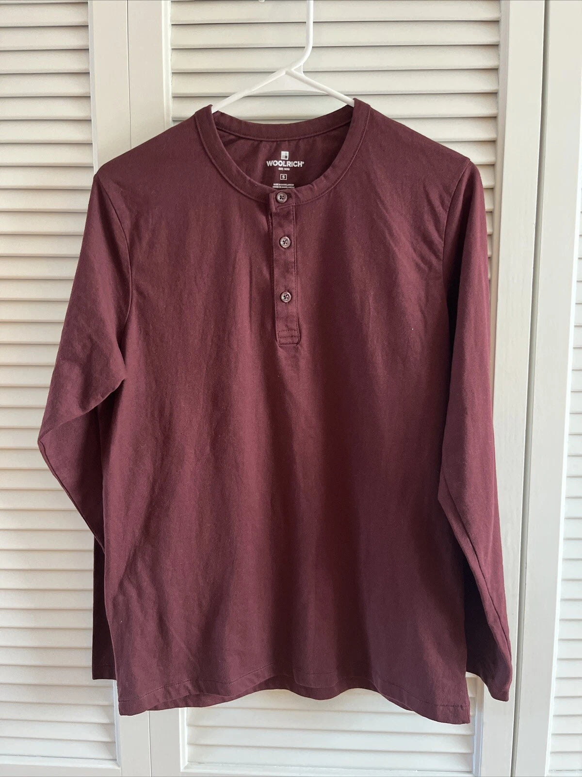 Woolrich Burgundy Henley Long Sleeve Size S Cotton/Polyester EUC