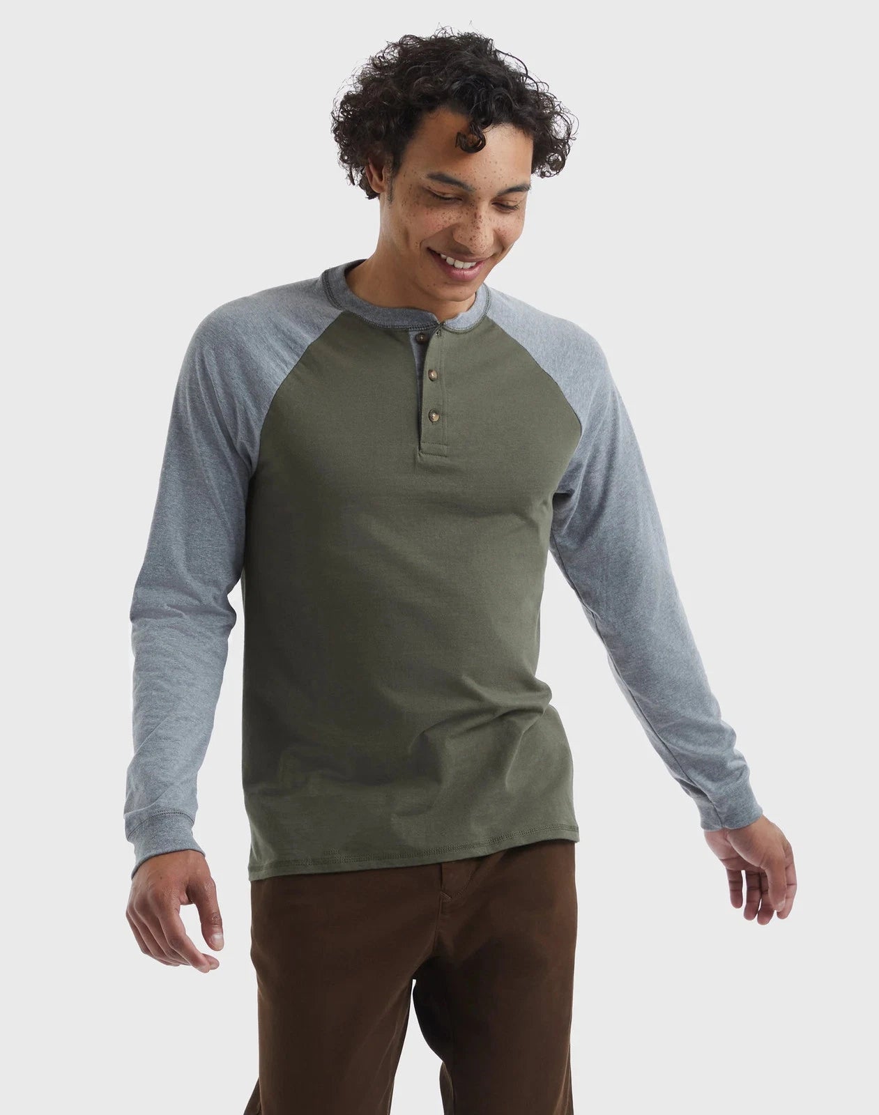 Hanes Mens Beefy Long-Sleeve Shirt Colorblock Henley threebutton Tag Free raglan