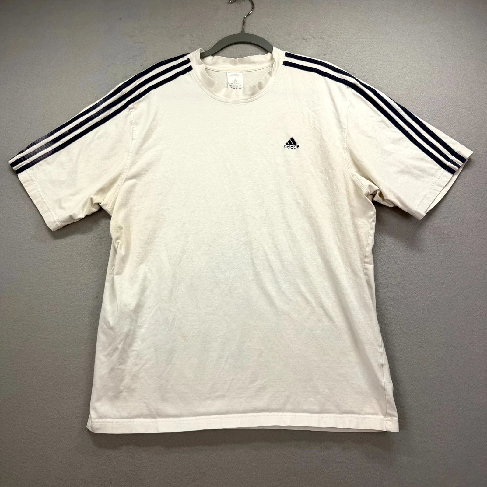 VTG Adidas T-Shirt Mens XL Off White Black 3-Stripes Athletic Everyday Wear Y2K