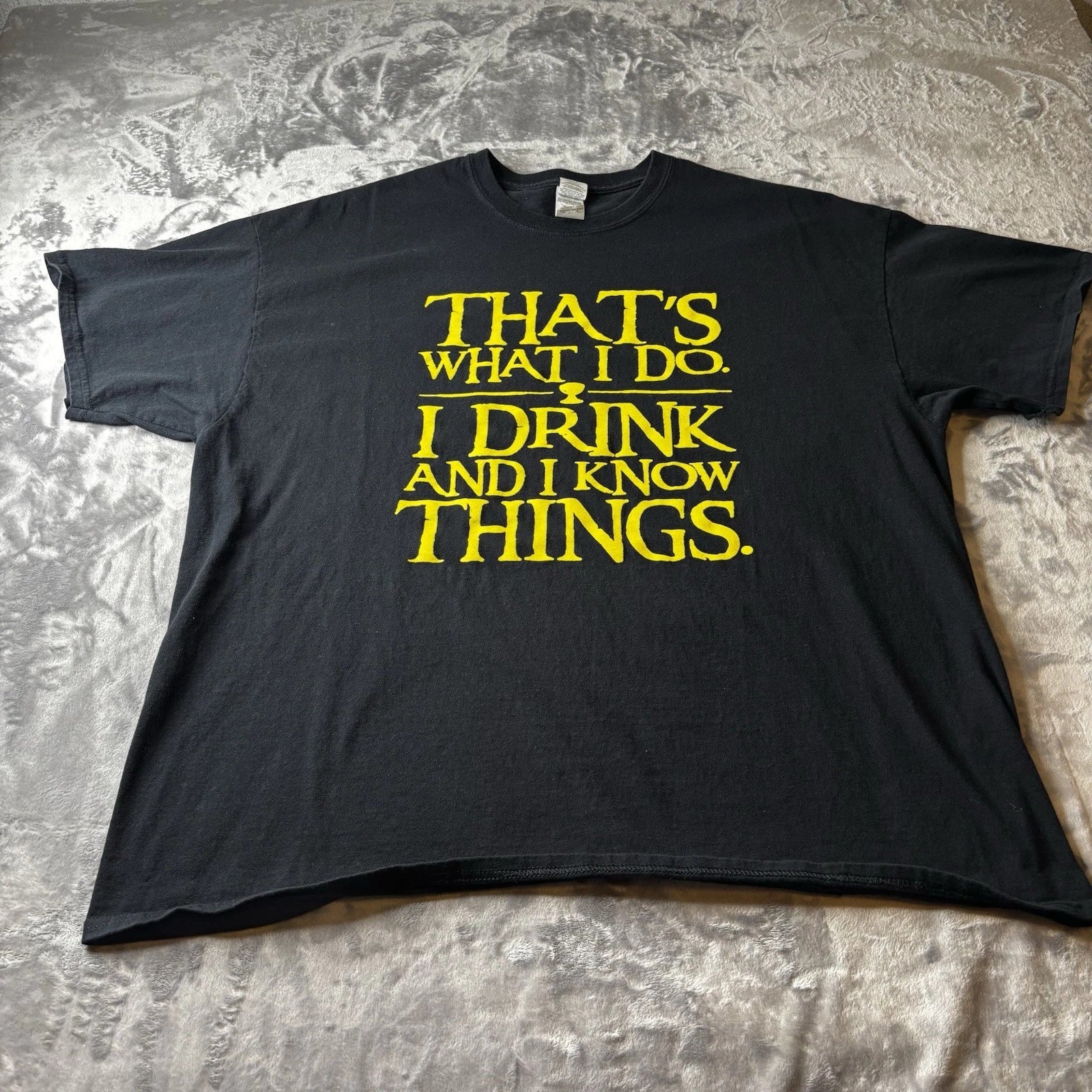 Tshirt Mens Thats What I Do I Dring and I Know Things Black 2XL Humor Dad Joke