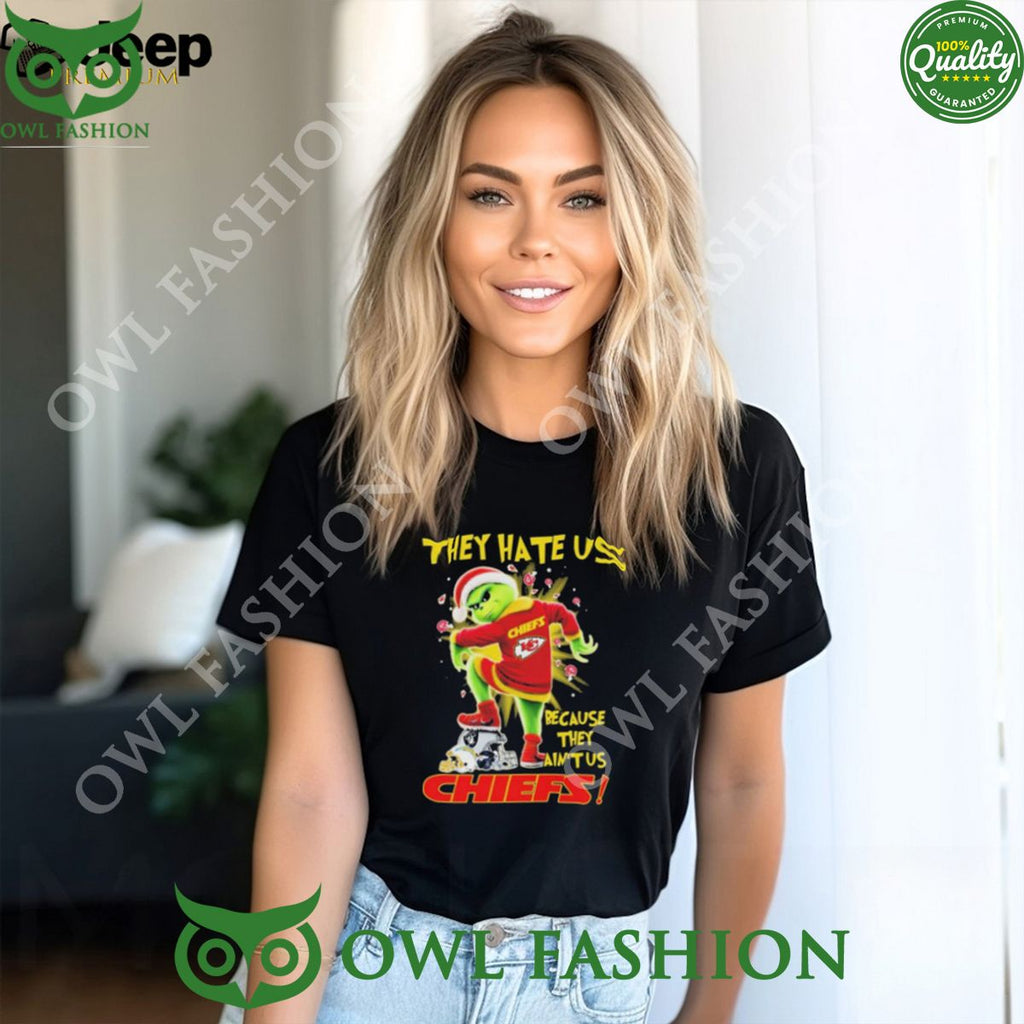 Santa Grinch Stomp They Hate Us Because They Ain’t Us Kansas City Chiefs Christmas Tshirt