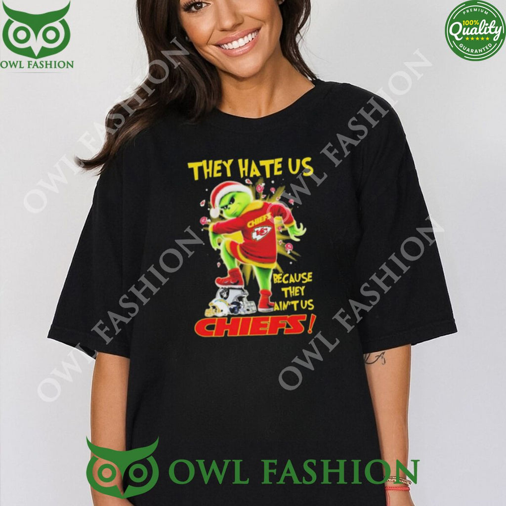Santa Grinch Stomp They Hate Us Because They Ain’t Us Kansas City Chiefs Christmas Tshirt