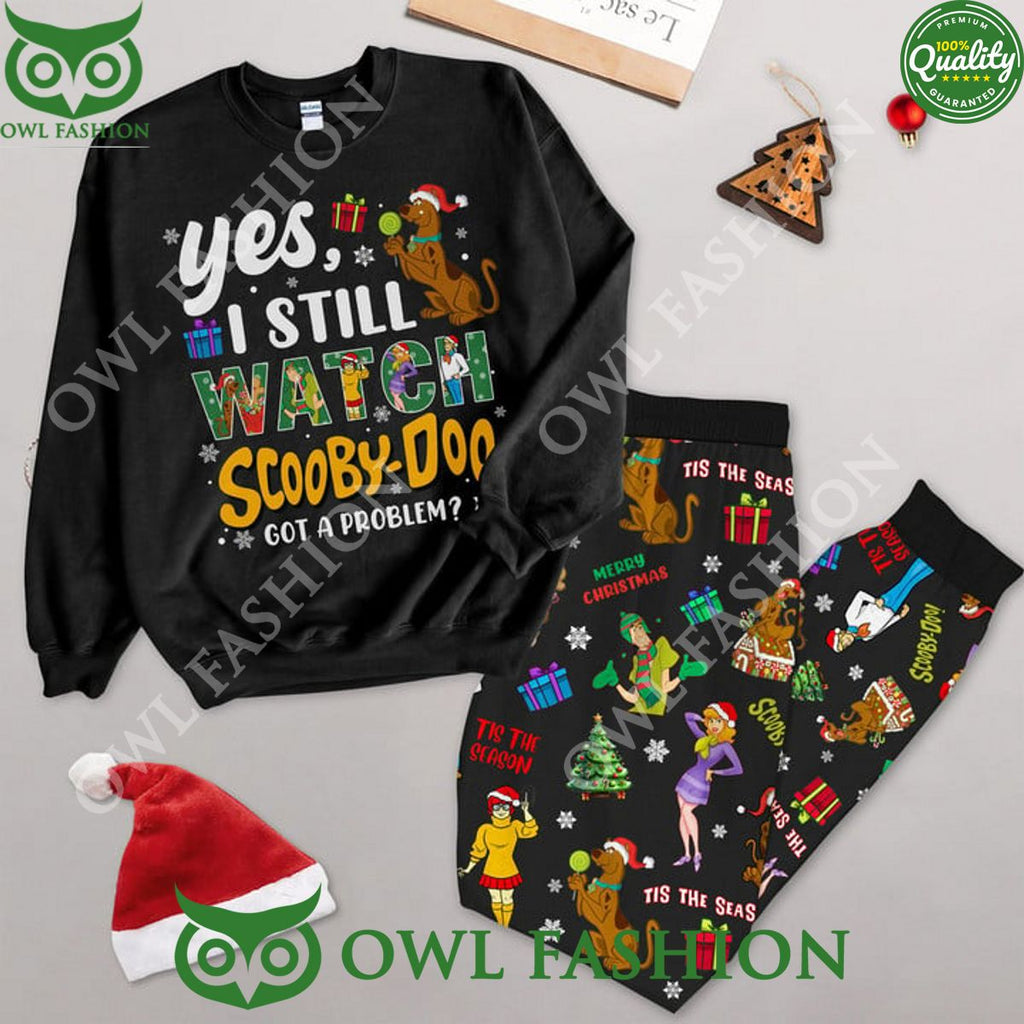 Scooby doo Christmas Pajamas Set I still watch