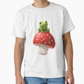Frog on Mushroom by pumsquare
