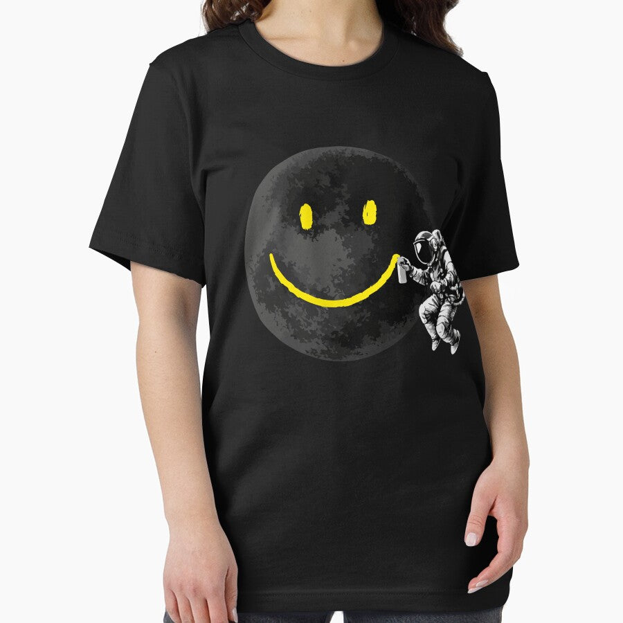 Astronaut Painting a Smile on the Moon – Space Art by Huddy-clothes
