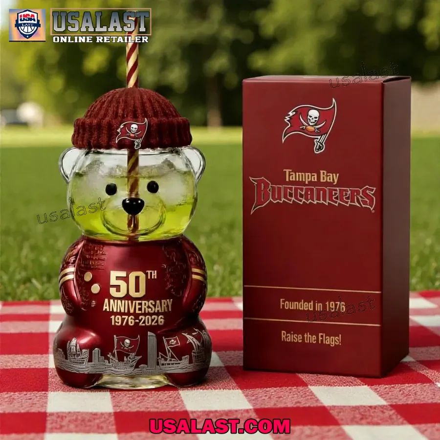 Tampa Bay Buccaneers 50th Anniversary Collectible Bear Glass Cup